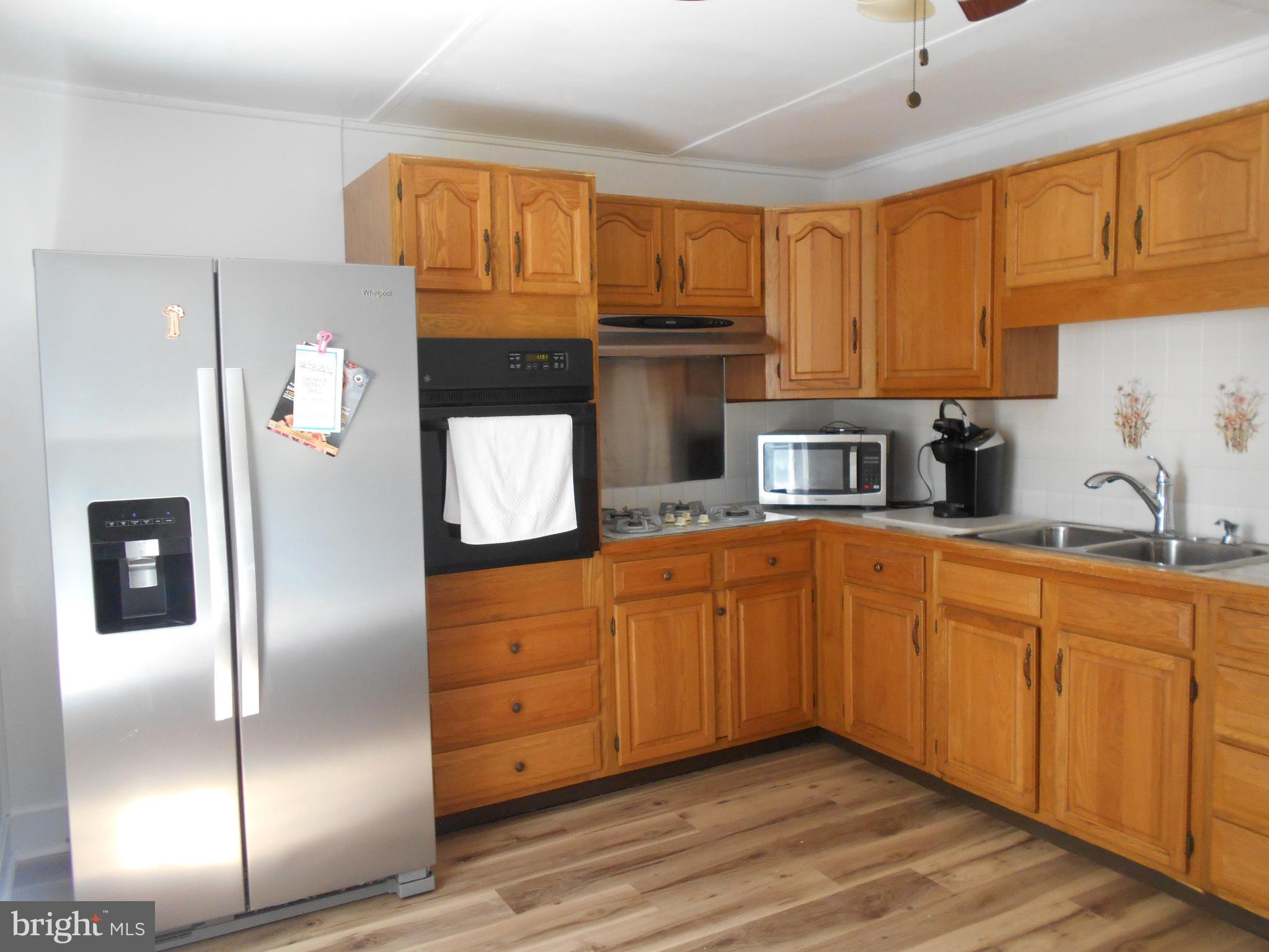 5841 Hudson Wharf Road Cambridge, MD 21613 - Photo 3 of 45 New cooktop