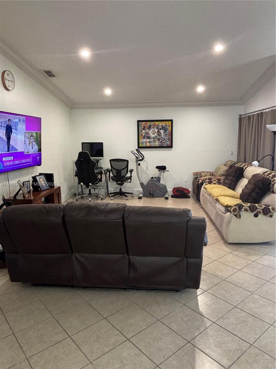 28211 Southwest 136th Place Homestead, FL 33033 - Photo 6 of 24