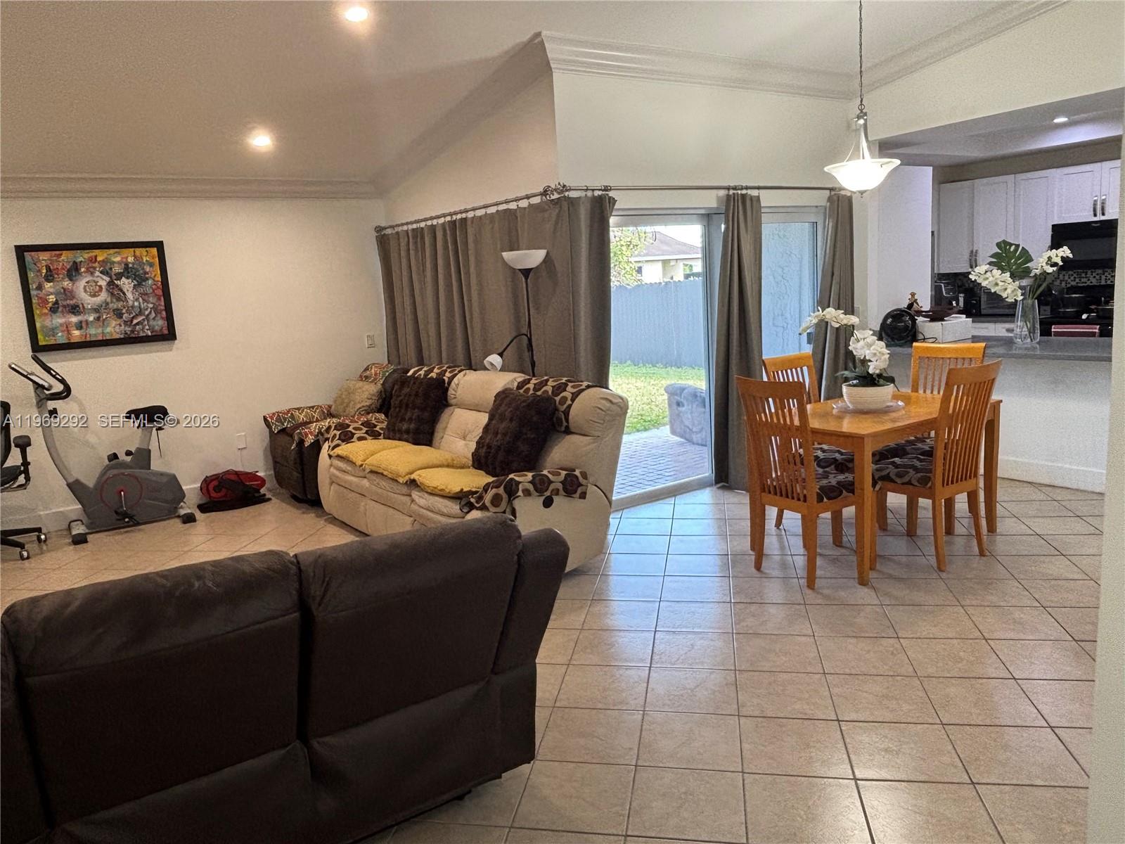 28211 Southwest 136th Place Homestead, FL 33033 - Photo 7 of 24