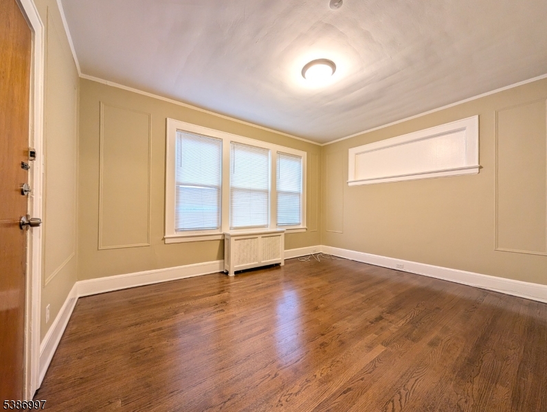 89 Davis Avenue, Unit 1 Kearny, NJ 07032 - Photo 2 of 10