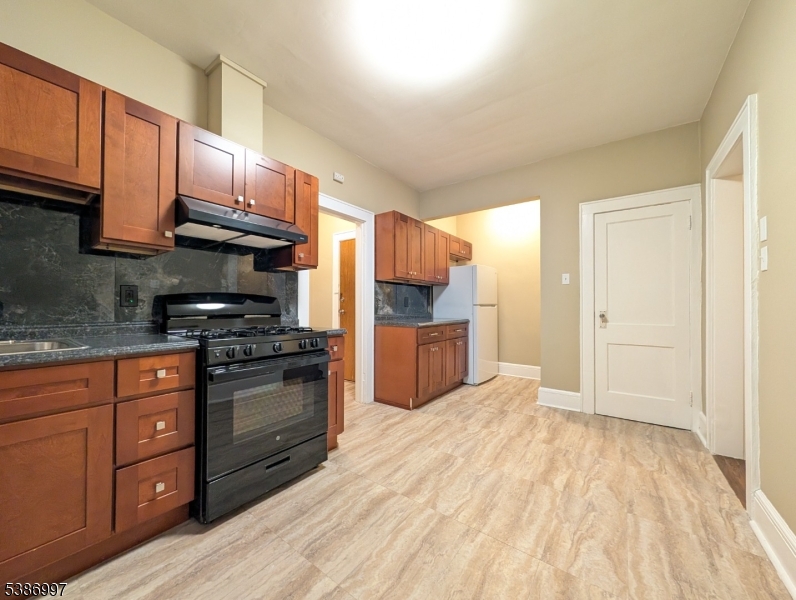 89 Davis Avenue, Unit 1 Kearny, NJ 07032 - Photo 7 of 10