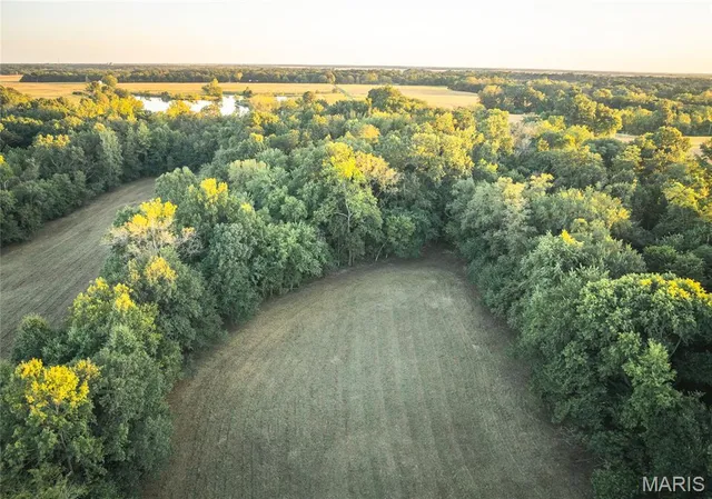 $1 | 108 Chesterfield Il 62630, Chesterfield, IL 62630