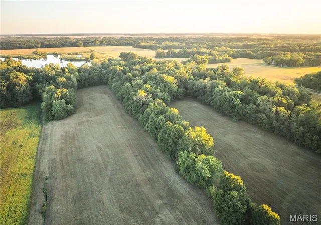 $1 | 108 Chesterfield Il 62630, Chesterfield, IL 62630