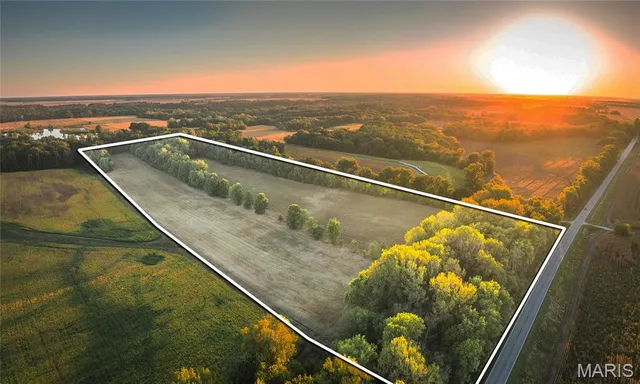 $1 | 108 Chesterfield Il 62630, Chesterfield, IL 62630