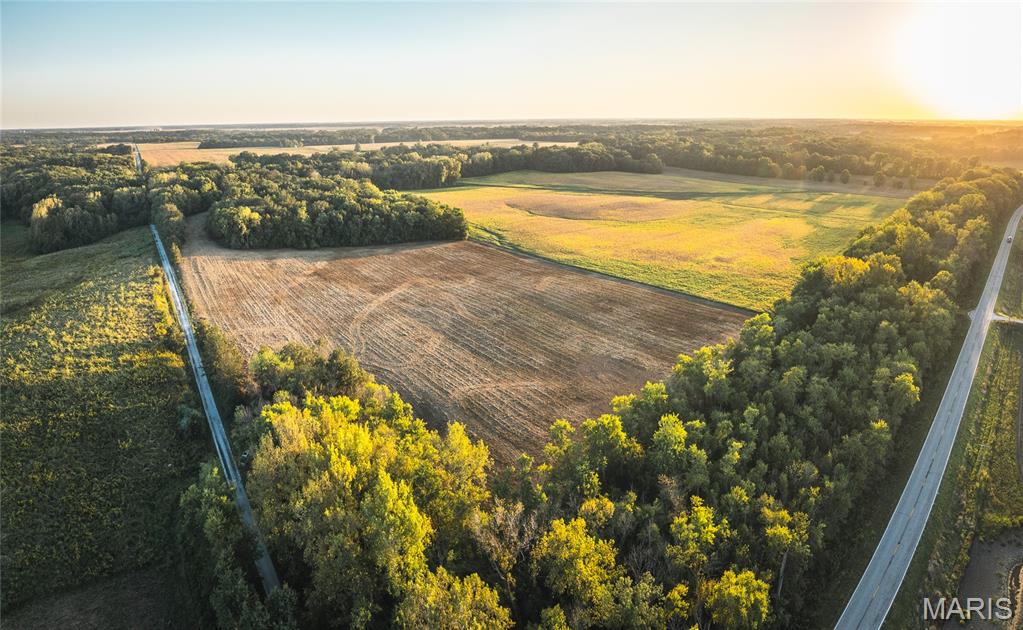 108 Chesterfield Il 62630 Chesterfield, IL 62630 - Photo 3 of 27