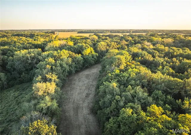 $1 | 108 Chesterfield Il 62630, Chesterfield, IL 62630