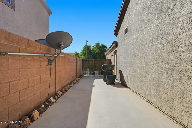 $405,000 | 146 West Blue Lagoon Drive, Casa Grande, AZ 85122