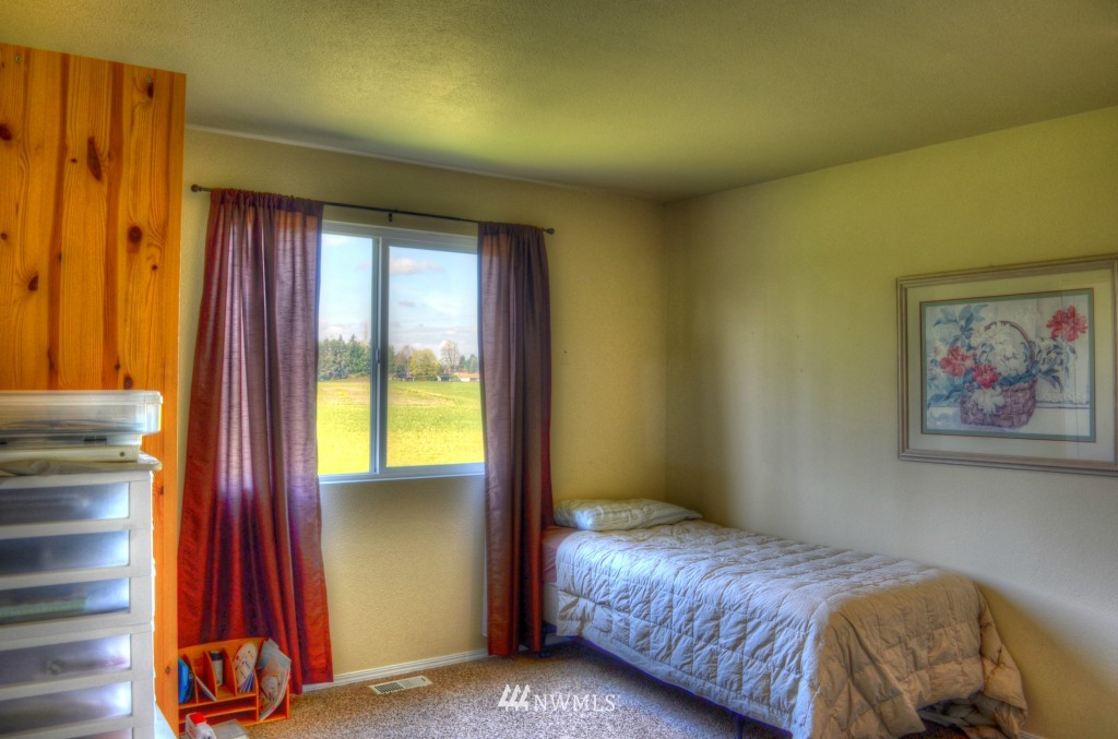6808 Parker Road East Sumner, WA 98390 - Photo 7 of 15 Gallery Image 7