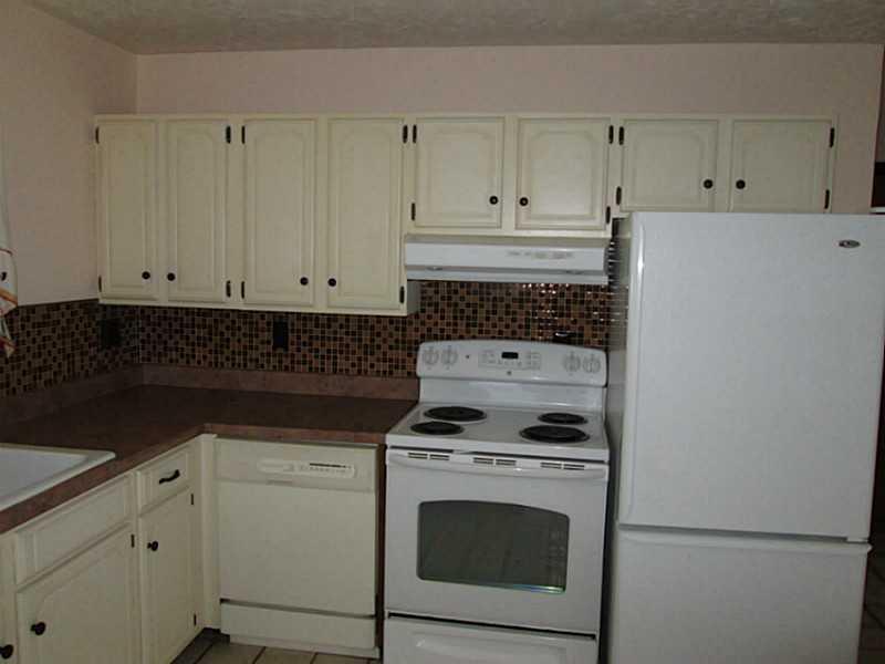 539 Sawmill Run Road Butler, PA 16001 - Photo 6 of 14 Kitchen.