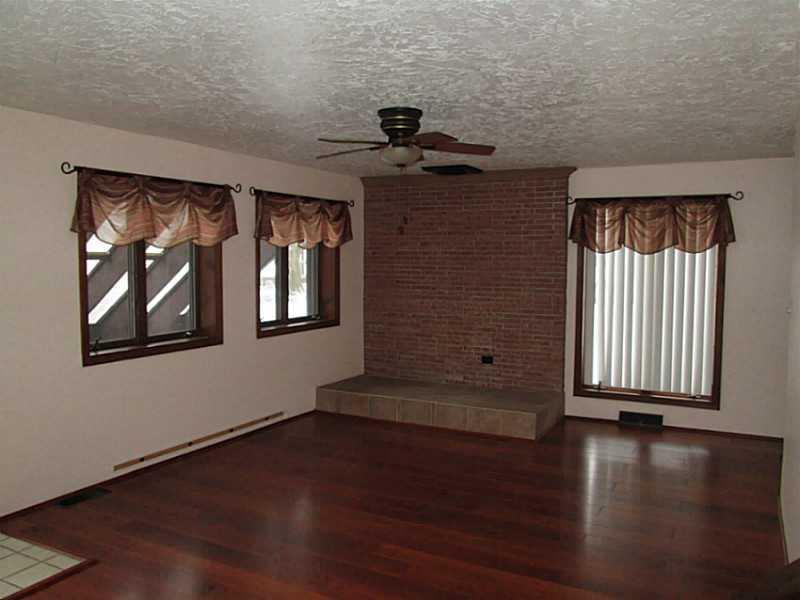 539 Sawmill Run Road Butler, PA 16001 - Photo 10 of 14 Living Room.