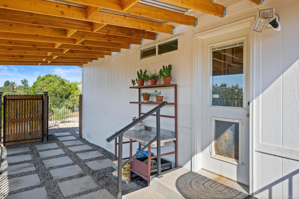 3570 Canonita Drive Fallbrook, CA 92028 - Photo 21 of 40