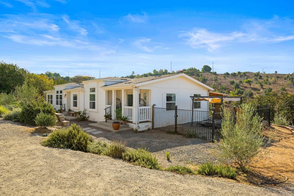 3570 Canonita Drive Fallbrook, CA 92028 - Photo 26 of 40