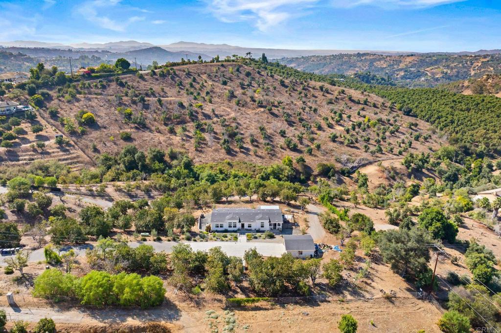 3570 Canonita Drive Fallbrook, CA 92028 - Photo 33 of 40