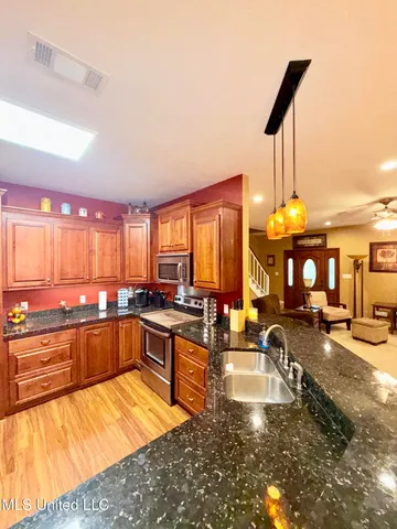 $299,000 | 466 Fort Hill Road, Grenada, MS 38901