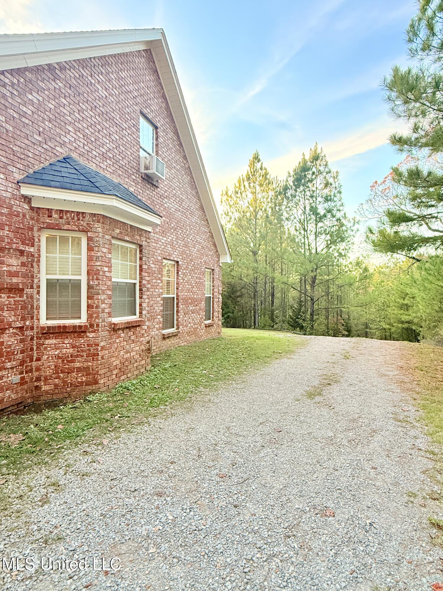 466 Fort Hill Road Grenada, MS 38901 - Photo 33 of 39 IMG_3450