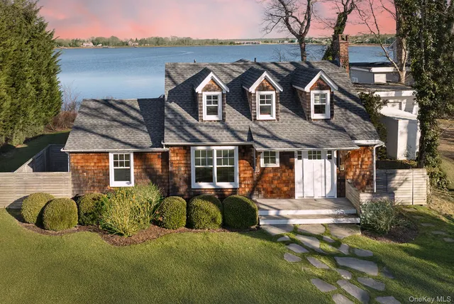$5,495,000 | 20 Whalers Walk, Sag Harbor, NY 11963