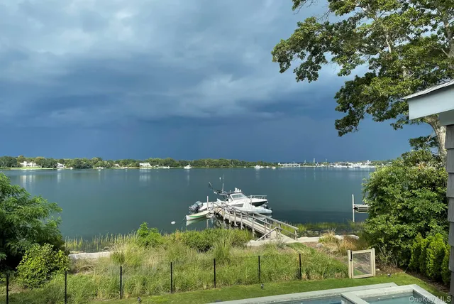 $5,495,000 | 20 Whalers Walk, Sag Harbor, NY 11963