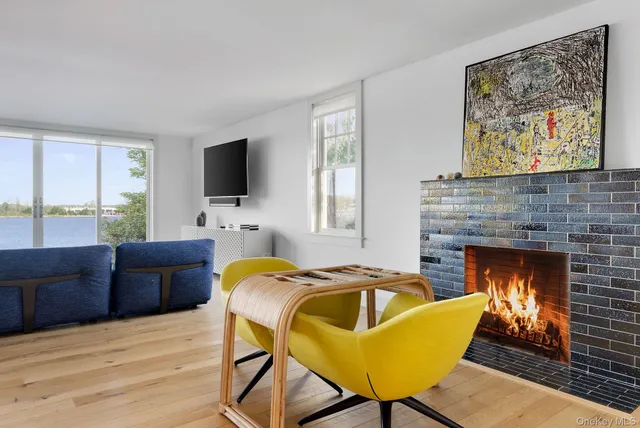 $5,495,000 | 20 Whalers Walk, Sag Harbor, NY 11963