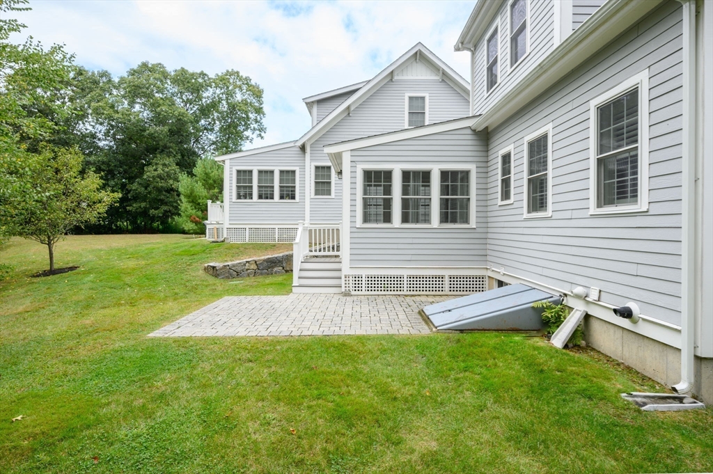 7 Taylor Lane, Unit 3 Hingham, MA 02043 - Photo 18 of 25