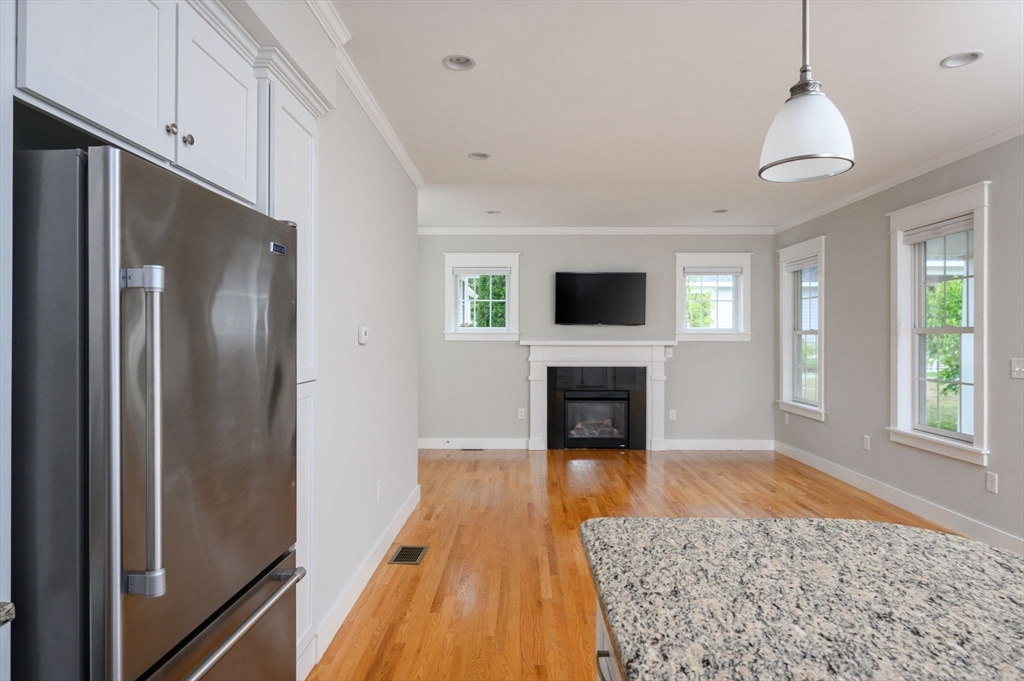 7 Taylor Lane, Unit 3 Hingham, MA 02043 - Photo 6 of 25