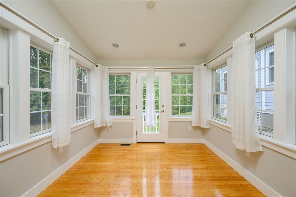 7 Taylor Lane, Unit 3 Hingham, MA 02043 - Photo 8 of 25