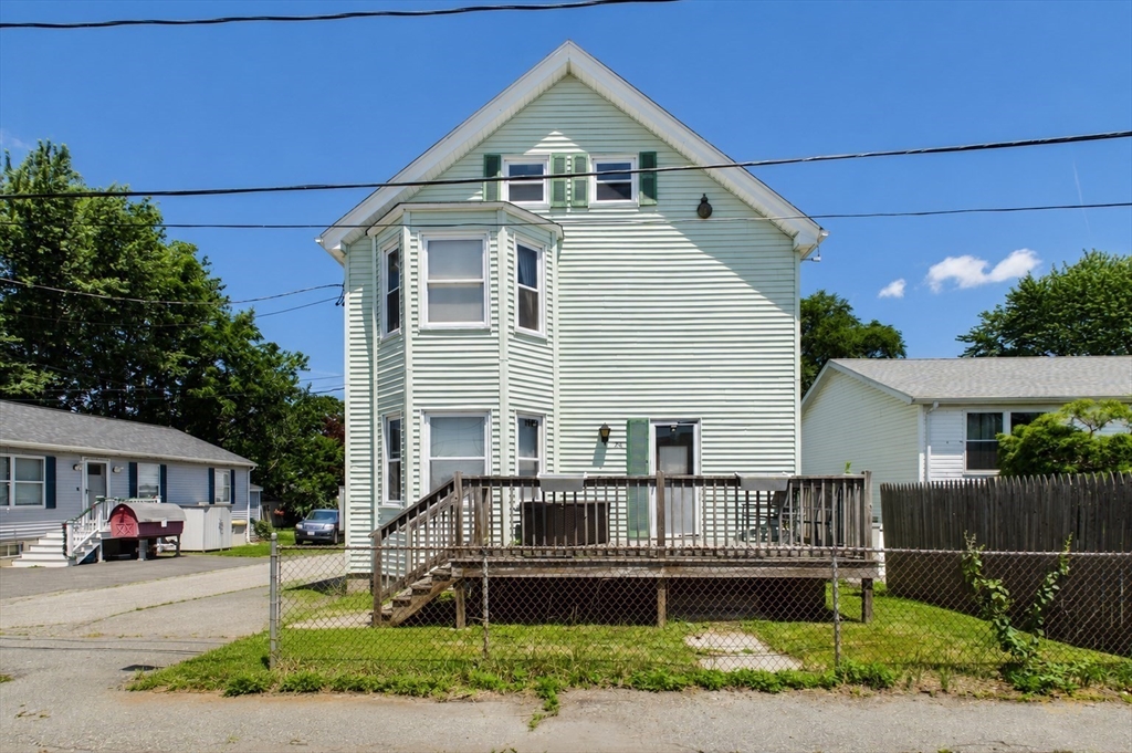 28 Hancock Street Fall River, MA 02721 - Photo 2 of 32