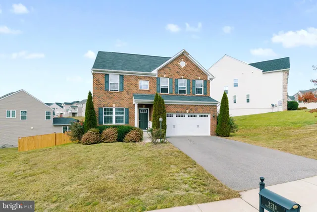 $820,000 | 3214 Fledgling Circle, Woodbridge, VA 22193