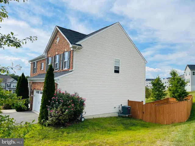 $820,000 | 3214 Fledgling Circle, Woodbridge, VA 22193