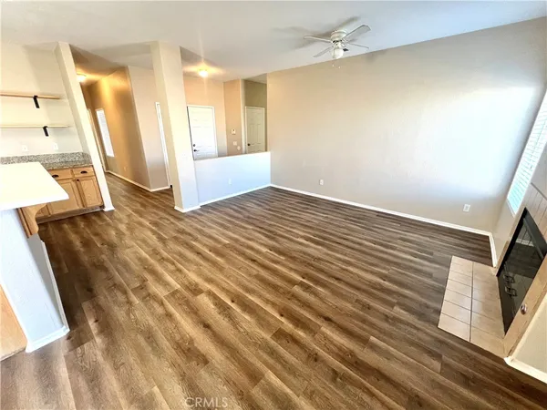 $2,450 | 13561 Fullerton Lane, Victorville, CA 92392