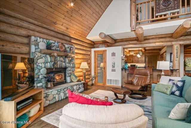 $1,499,999 | 867 East Pine Ridge Drive, Harrison, ID 83833