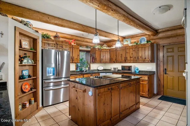 $1,499,999 | 867 East Pine Ridge Drive, Harrison, ID 83833