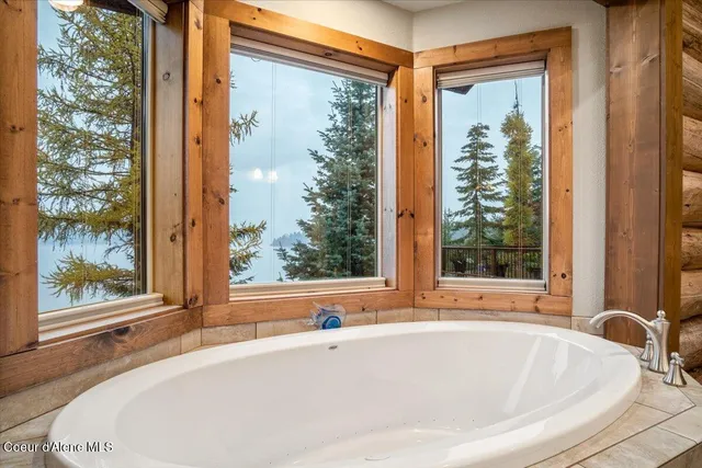 $1,499,999 | 867 East Pine Ridge Drive, Harrison, ID 83833