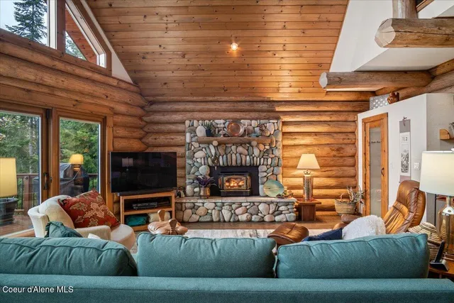 $1,499,999 | 867 East Pine Ridge Drive, Harrison, ID 83833