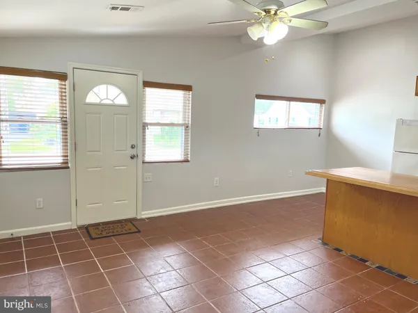 $1,595 | 5 Warfel Drive, Delaware City, DE 19706
