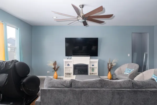 $473,000 | 303 Owen Court, Oswego, IL 60543