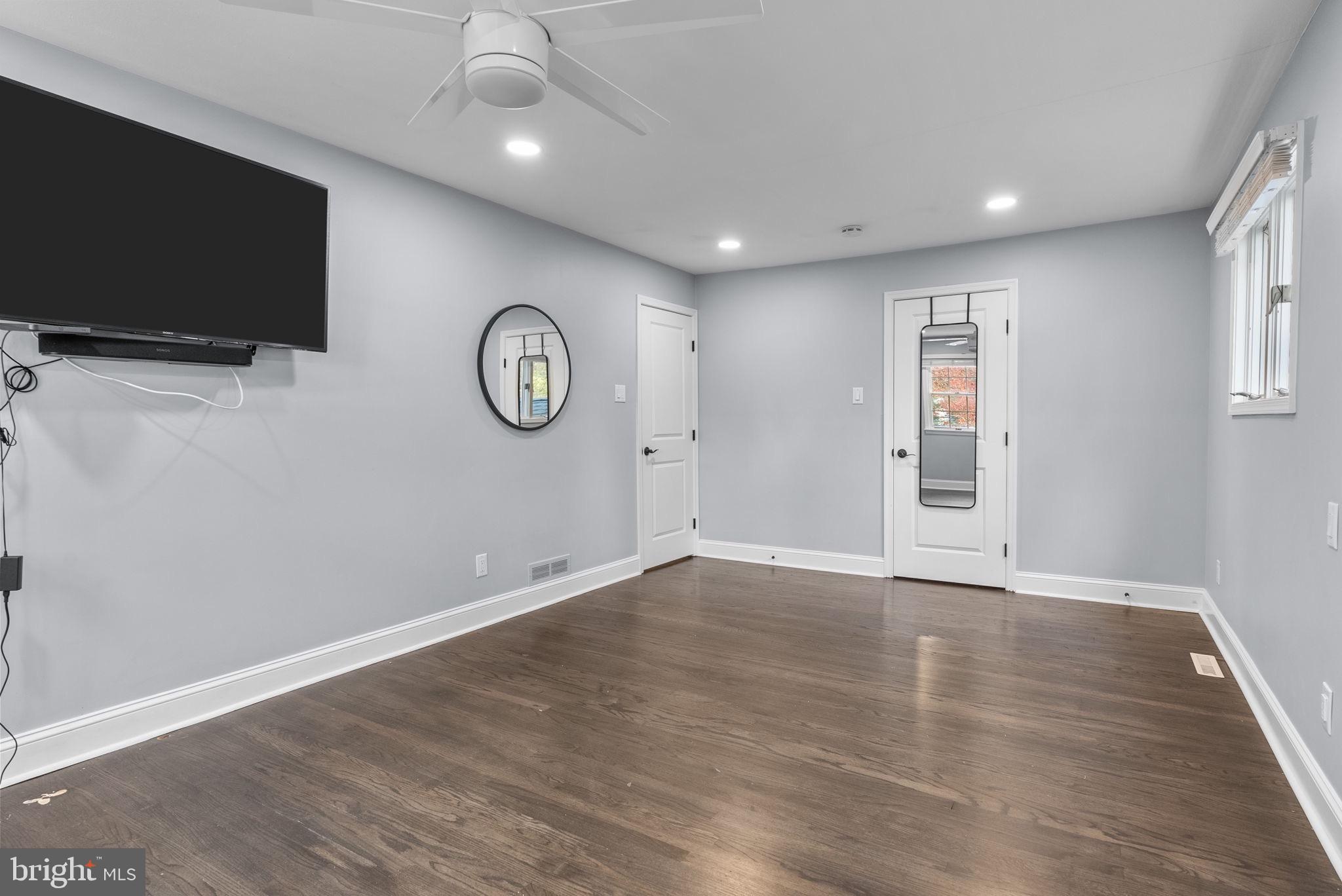 373 Saly Road Yardley, PA 19067 - Photo 17 of 27 Primary bedroom