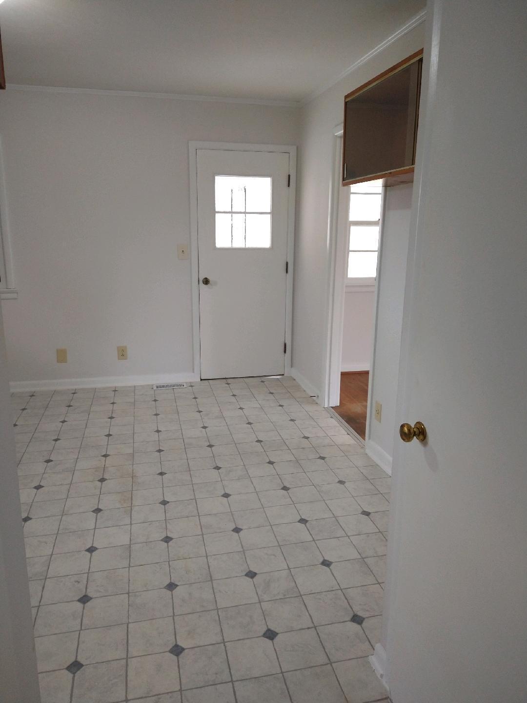 152 Southeast Cedar Drive Decatur, TN 37322 - Photo 4 of 12 6617