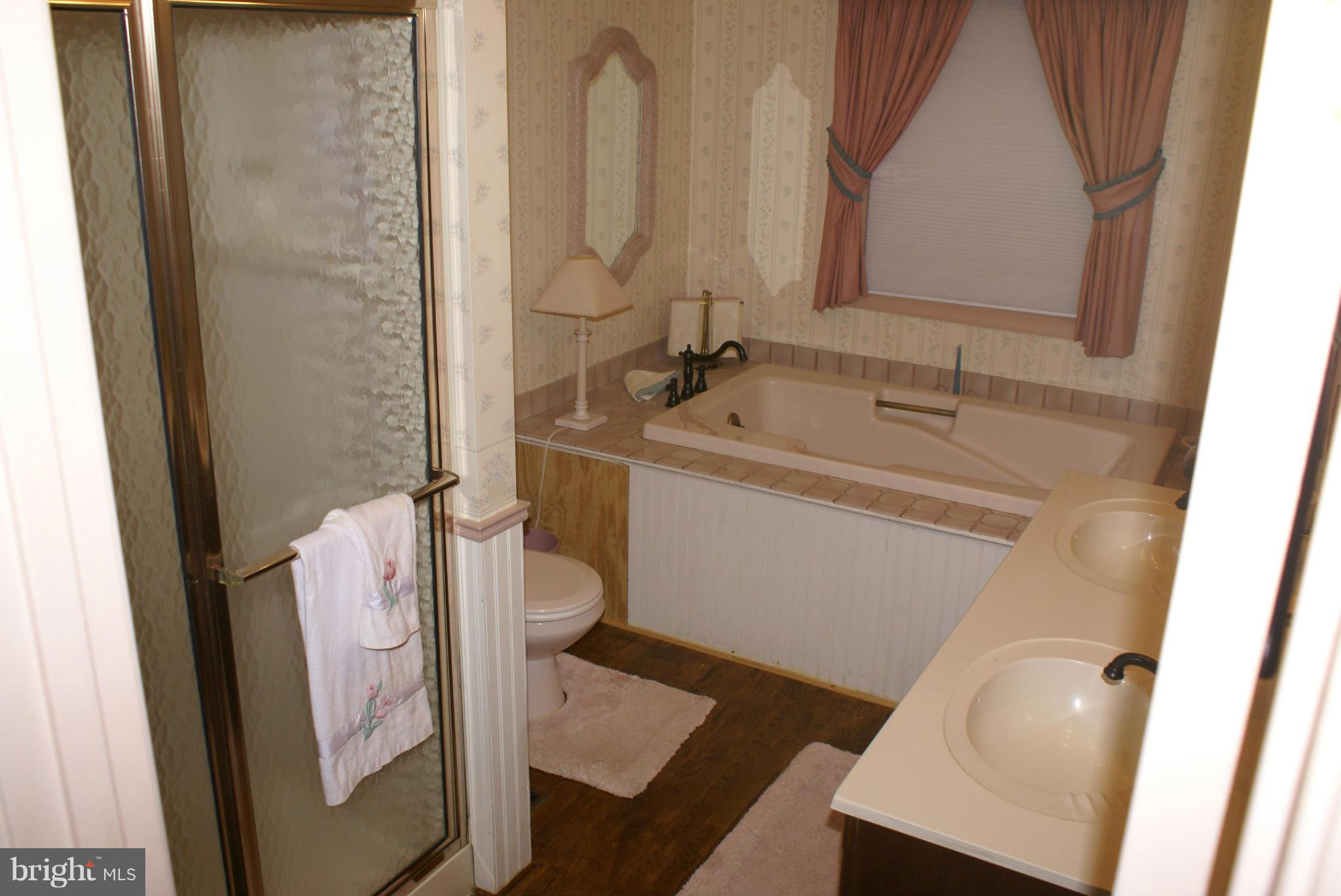 4838 Rollingtop Road Ellicott City, MD 21043 - Photo 14 of 17 Bath