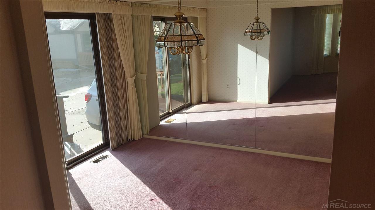 364 Meadow Bridge Drive Rochester, MI 48307 - Photo 10 of 13 Dining Room