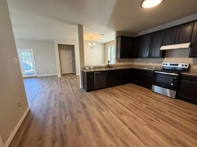 $379,000 | 725 Hartsfield Street, Aubrey, TX 76227