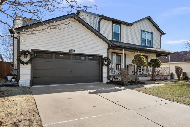 $379,999 | 4327 Regency Place, Davenport, IA 52806