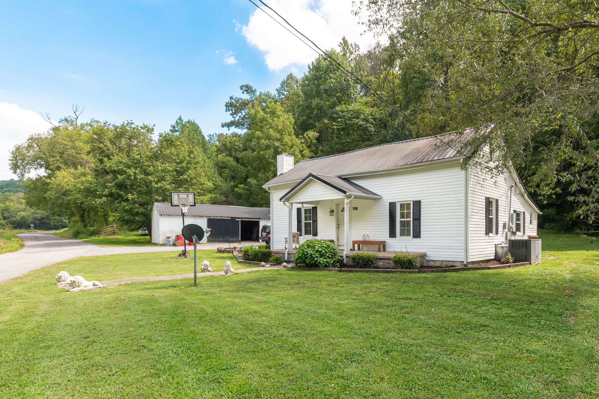 710 Phillips Hollow Road Westmoreland, TN 37186 - Photo 3 of 35 Gallery Image 3
