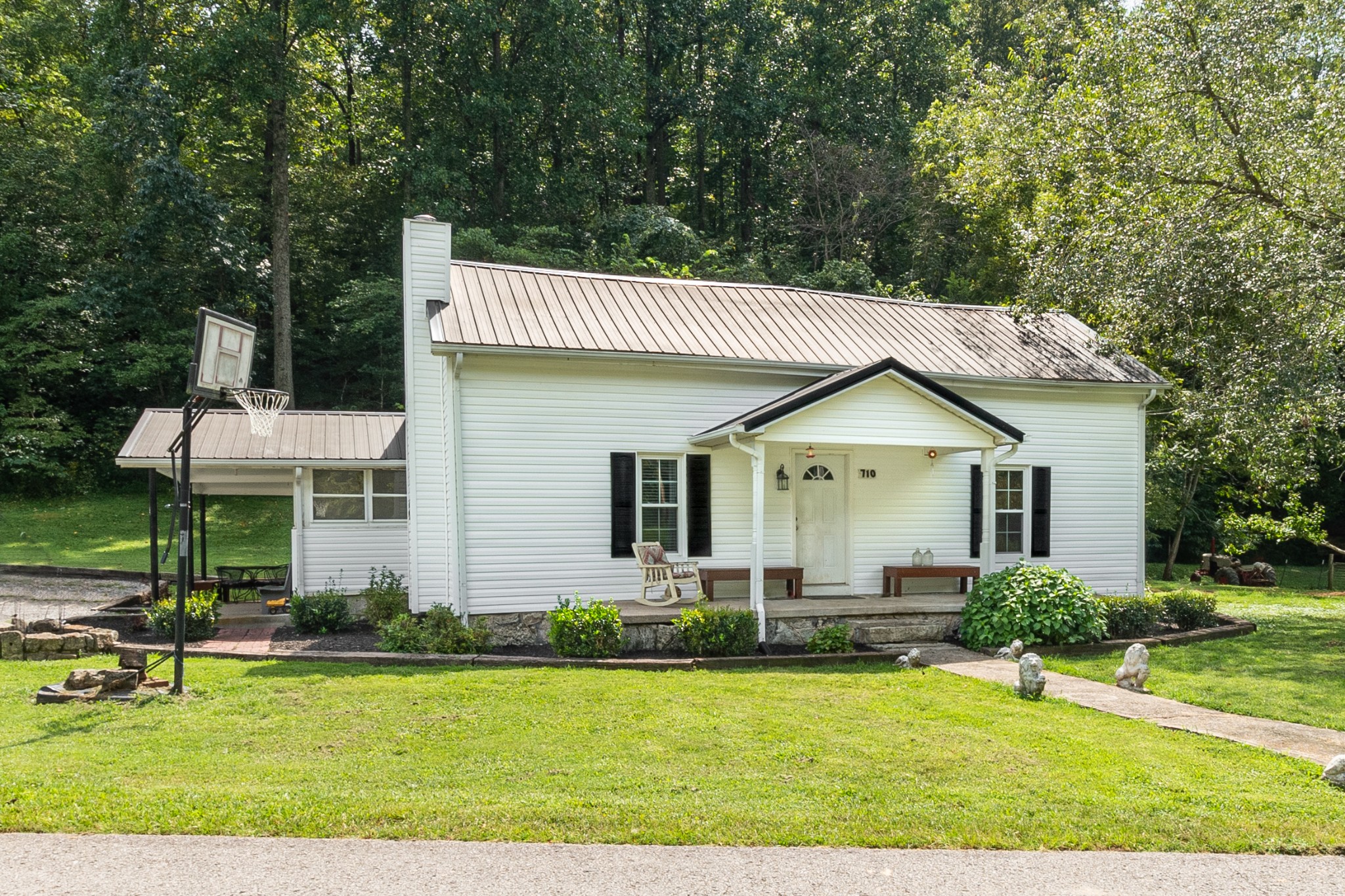 710 Phillips Hollow Road Westmoreland, TN 37186 - Photo 4 of 35 Gallery Image 4