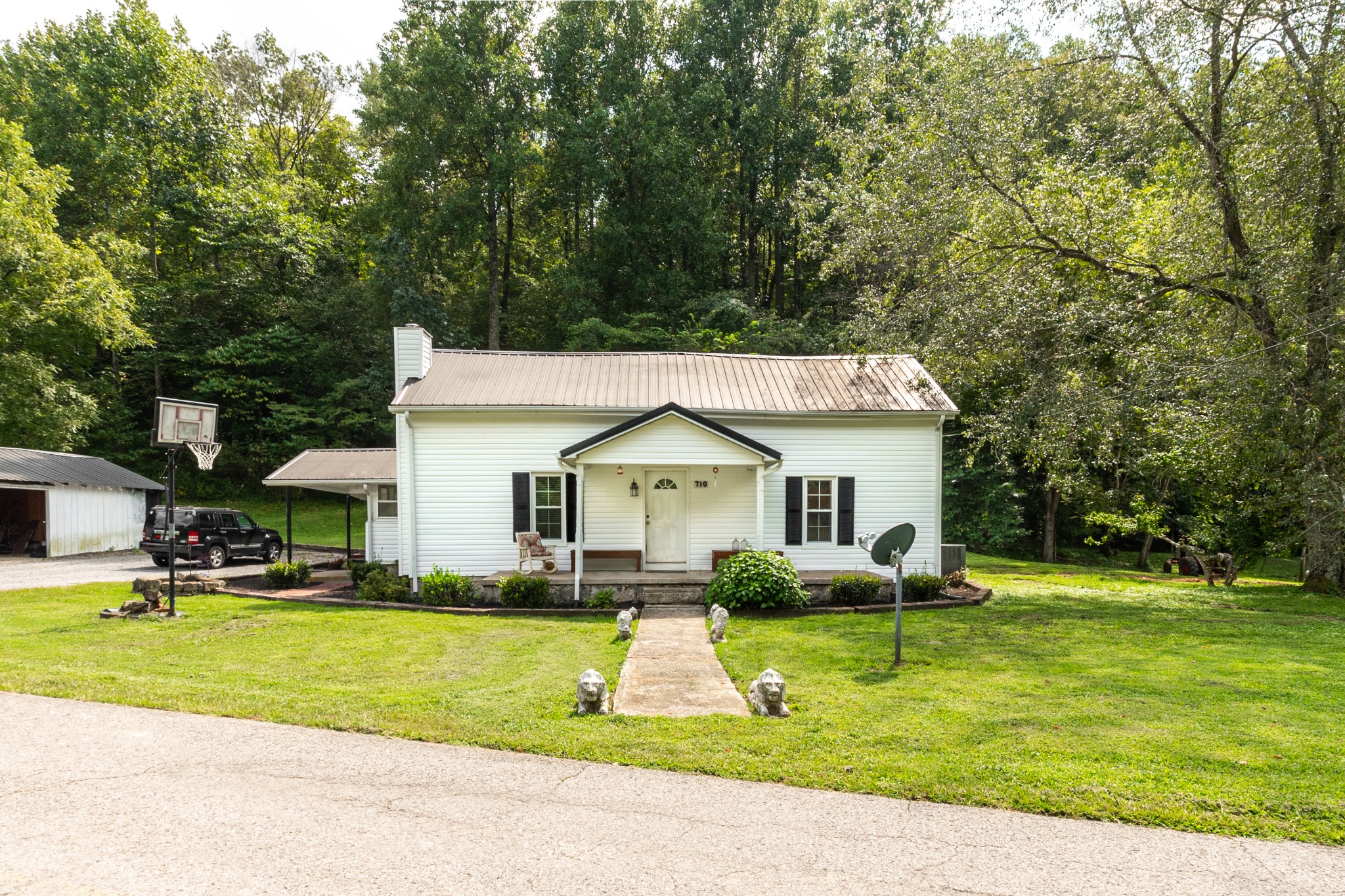 710 Phillips Hollow Road Westmoreland, TN 37186 - Photo 7 of 35 Gallery Image 7