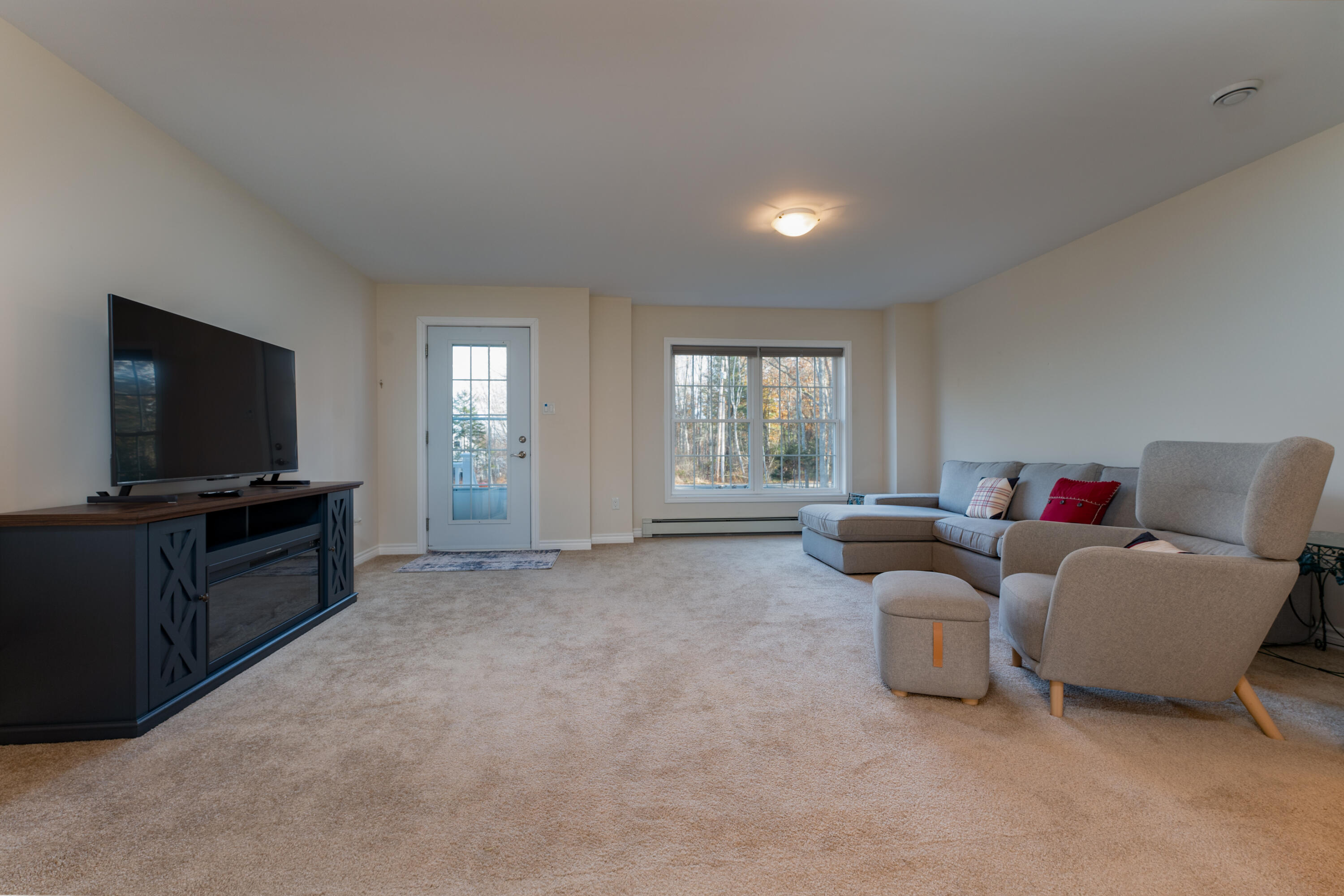 133 Phipps Point Road Woolwich, ME 04579 - Photo 19 of 38 55" TV