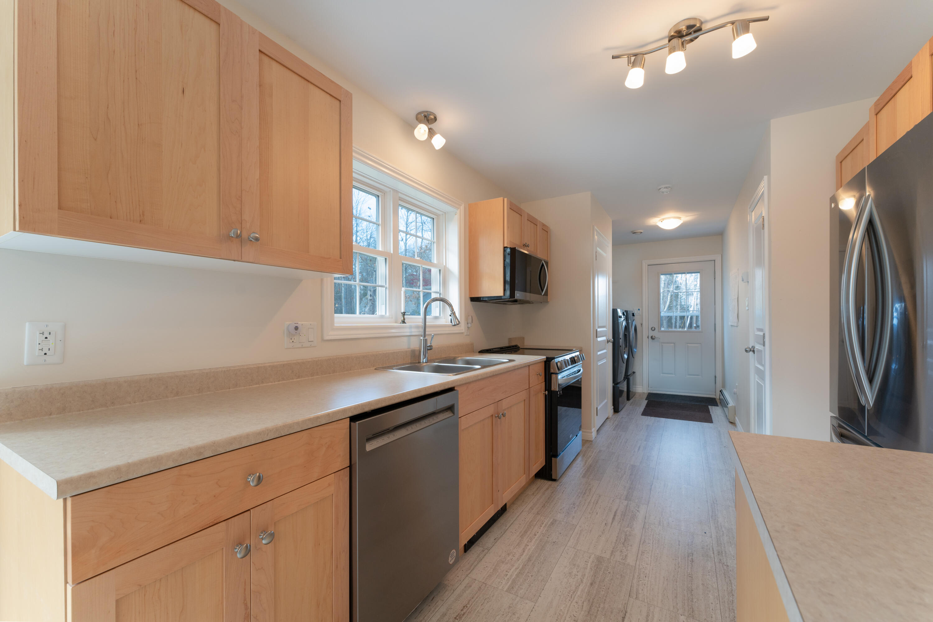 133 Phipps Point Road Woolwich, ME 04579 - Photo 22 of 38 Fully Applianced Kitchen