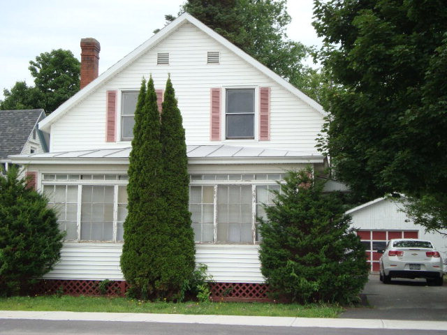 18 Pratt Street Rouses Point, NY 12979 - Photo 1 of 8 Gallery Image 1
