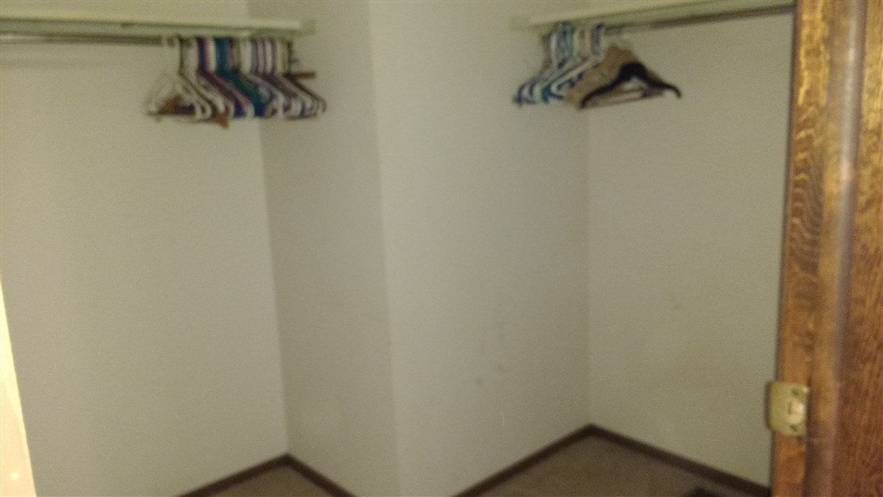 5786 South Crawford Road Mount Pleasant, MI 48858 - Photo 17 of 19 1812251-18.JPG