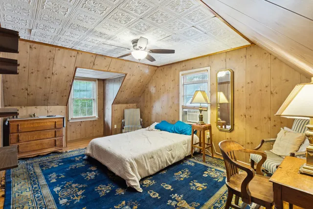 $469,000 | 2321 Lee Street, Evanston, IL 60202