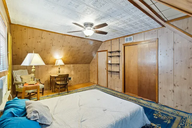 $469,000 | 2321 Lee Street, Evanston, IL 60202